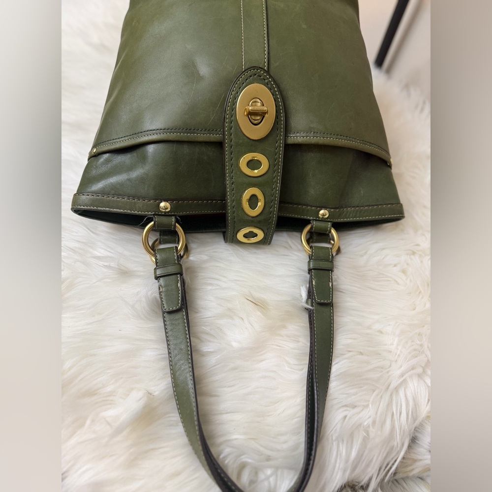 Coach Lily Legacy Turnlock Green Leather Tote Handbag - Picture 10 of 14